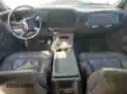 2001 Chevrolet Silverado 1500 LS с VIN 2GCEC19T911209002, выставлен на аукционе Copart как лот 89668405 с пробегом 134 020 миль миль и Списание • Salvage title. История ставок и продаж доступна на DreamBid. Изображение 8.