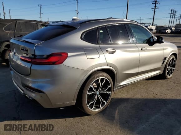 ✅ 2020 BMW X4 M Competition • VIN: 5YMUJ0C02L9C47802 • Lot: 88896685. Wystawiony na Copart z przebiegiem Nie podano. Bezpłatny archiwum sprzedaży aukcyjnych z USA i szczegółowy raport historii pojazdu na DreamBid. Zdjęcie 3.