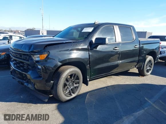 ✅ 2023 Chevrolet Silverado 1500 Custom • VIN: 3GCPABEK5PG262216 • Lot: 43852032. Wystawiony na IAAI z przebiegiem 34 397 mil. Bezpłatny archiwum sprzedaży aukcyjnych z USA i szczegółowy raport historii pojazdu na DreamBid. Zdjęcie 18.