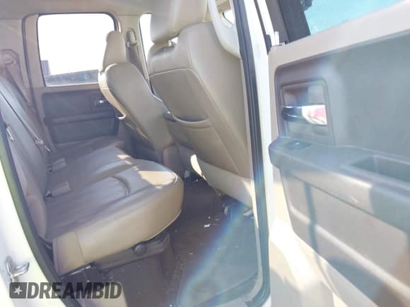 ✅ 2009 Dodge 1500 SLT • VIN: 1D3HV18T19S704077 • Lot: 41741928. Wystawiony na IAAI z przebiegiem 155 812 mil. Bezpłatny archiwum sprzedaży aukcyjnych z USA i szczegółowy raport historii pojazdu na DreamBid. Zdjęcie 8.