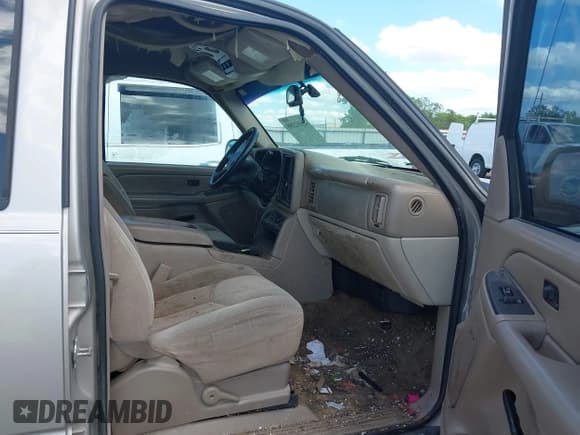 ✅ 2005 Chevrolet Suburban Z71 • VIN: 3GNFK16Z55G209308 • Lot: 42092398. Listed on IAAI with 280,746 mi. Free auction sales archive from the USA and detailed vehicle history report at DreamBid. Image 5.