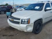 ✅ 2014 Chevrolet Suburban LTZ • VIN: 1GNSCKE00ER139978 • Лот: 43322931. Опубликован ранее на IAAI с пробегом 257 754 миль. Бесплатный доступ к архиву аукционных продаж из США и подробный отчёт об истории автомобиля на DreamBid. Изображение 6.