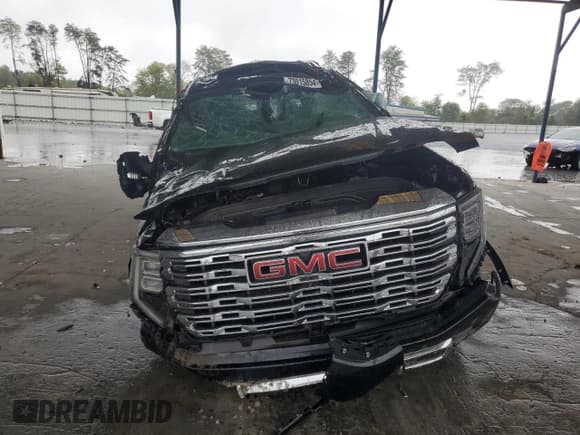 ✅ 2022 GMC Sierra 1500 • VIN: 3GTUUGETXNG617281 • Lot: 73015854. Wystawiony na Copart z przebiegiem Nie podano. Bezpłatny archiwum sprzedaży aukcyjnych z USA i szczegółowy raport historii pojazdu na DreamBid. Zdjęcie 5.
