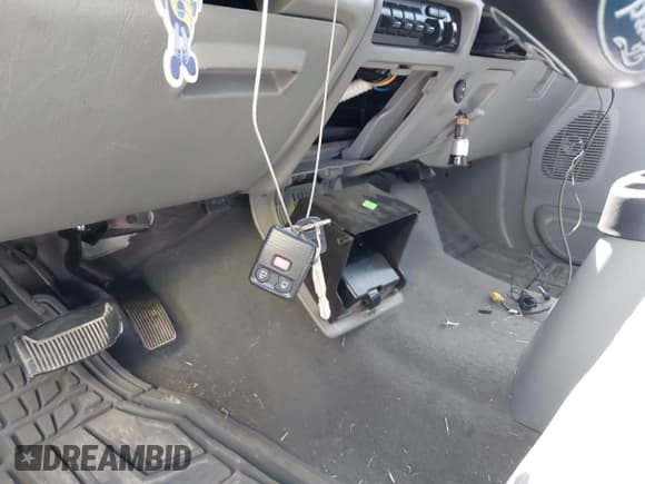 ✅ 2006 Ford F-250 XL • VIN: 1FTSW21P86ED36280 • Lot: 42228852. Listed on IAAI with 155,617 mi. Free auction sales archive from the USA and detailed vehicle history report at DreamBid. Image 11.