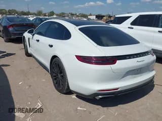 ✅ 2018 Porsche Panamera • VIN: WP0AA2A74JL101924 • Lot: 43375523. Wystawiony na IAAI z przebiegiem 46 650 mil. Bezpłatny archiwum sprzedaży aukcyjnych z USA i szczegółowy raport historii pojazdu na DreamBid. Zdjęcie 3.