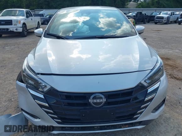 ✅ 2025 Nissan Versa SV • VIN: 3N1CN8EV8SL838450 • Лот: 42950990. Опубликован ранее на IAAI с пробегом 11 813 миль. Бесплатный доступ к архиву аукционных продаж из США и подробный отчёт об истории автомобиля на DreamBid. Изображение 12.