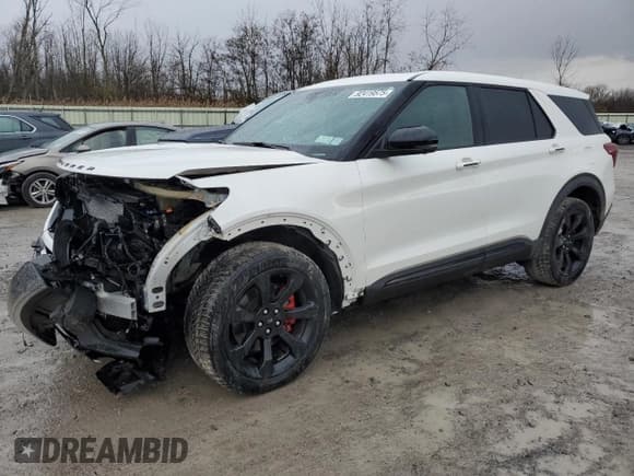 ✅ 2022 Ford Explorer ST • VIN: 1FM5K8GC6NGB15372 • Lot: 92419575. Wystawiony na Copart z przebiegiem 44 676 mil. Bezpłatny archiwum sprzedaży aukcyjnych z USA i szczegółowy raport historii pojazdu na DreamBid. Zdjęcie 1.