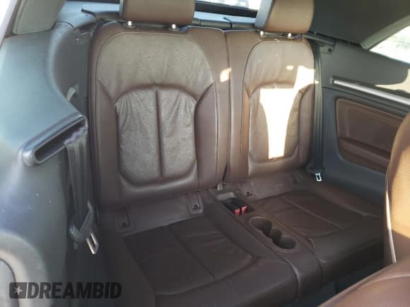 ✅ 2015 Audi A3 Premium • VIN: WAU6CLFF6F1109836 • Lot: 46238945. Wystawiony na Copart z przebiegiem 87 442 mil. Bezpłatny archiwum sprzedaży aukcyjnych z USA i szczegółowy raport historii pojazdu na DreamBid. Zdjęcie 10.