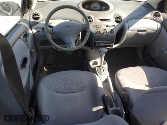 ✅ 2000 Toyota ECHO • VIN: JTDBT1231Y0078988 • Lot: 70727195. Wystawiony na Copart z przebiegiem 226 201 mil. Bezpłatny archiwum sprzedaży aukcyjnych z USA i szczegółowy raport historii pojazdu na DreamBid. Zdjęcie 8.