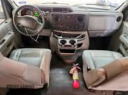 ✅ 2013 Ford Econoline Passenger XL • VIN: 1FBNE3BL7DDA48825 • Лот: 92715655. Опубликован ранее на Copart с пробегом 40 121 миль. Бесплатный доступ к архиву аукционных продаж из США и подробный отчёт об истории автомобиля на DreamBid. Изображение 8.