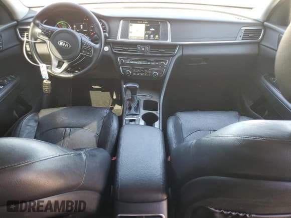 ✅ 2017 Kia Optima EX • VIN: KNAGU4LE5H5010679 • Лот: 85957375. Опубликован ранее на Copart с пробегом 64 505 миль. Бесплатный доступ к архиву аукционных продаж из США и подробный отчёт об истории автомобиля на DreamBid. Изображение 8.