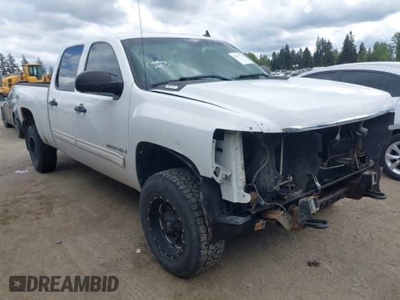 ✅ 2009 Chevrolet Silverado 2500HD LT • VIN: 1GCHK53K39F141856 • Лот: 42217779. Опубликован ранее на IAAI с пробегом 150 056 миль. Бесплатный доступ к архиву аукционных продаж из США и подробный отчёт об истории автомобиля на DreamBid. Изображение 1.