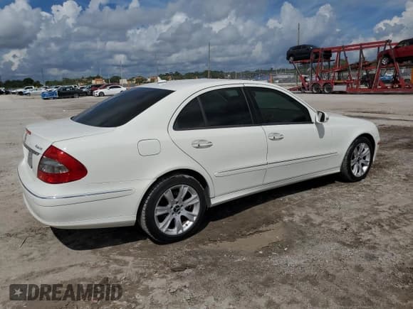 ✅ 2009 Mercedes-Benz E 350 Luxury • VIN: WDBUF87X39B382980 • Лот: 82025935. Опубликован ранее на Copart с пробегом 177 668 миль. Бесплатный доступ к архиву аукционных продаж из США и подробный отчёт об истории автомобиля на DreamBid. Изображение 3.