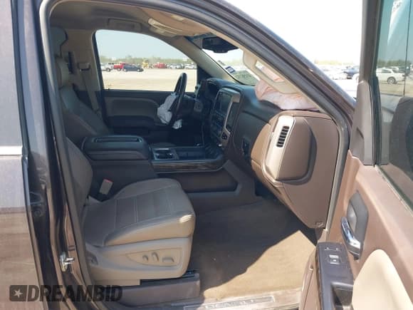 ✅ 2015 GMC Sierra 1500 Denali • VIN: 3GTU2WEJ3FG199436 • Lot: 43158752. Listed on IAAI with 109,949 mi. Free auction sales archive from the USA and detailed vehicle history report at DreamBid. Image 5.