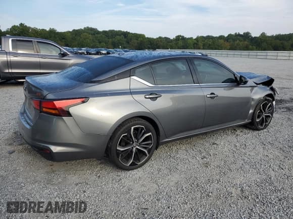 ✅ 2023 Nissan Altima SR • VIN: 1N4BL4CV5PN324840 • Lot: 80502285. Listed on Copart with 62,548 mi. Free auction sales archive from the USA and detailed vehicle history report at DreamBid. Image 3.