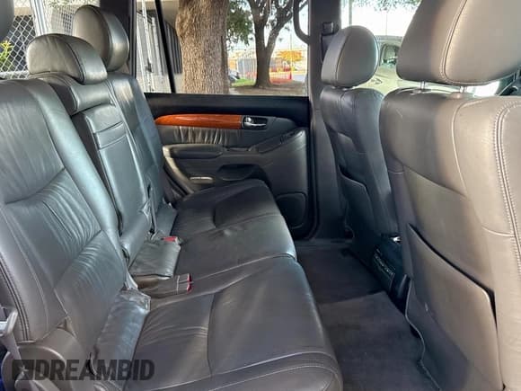 ✅ 2005 Lexus GX 470 • VIN: JTJBT20X150076825 • Lot: 84287675. Wystawiony na Copart z przebiegiem 219 976 mil. Bezpłatny archiwum sprzedaży aukcyjnych z USA i szczegółowy raport historii pojazdu na DreamBid. Zdjęcie 6.