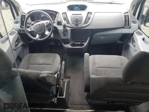 ✅ 2018 Ford Transit XL • VIN: 1FDZK1CM2JKB56547 • Лот: 60002405. Опубликован ранее на Copart с пробегом 114 678 миль. Бесплатный доступ к архиву аукционных продаж из США и подробный отчёт об истории автомобиля на DreamBid. Изображение 8.