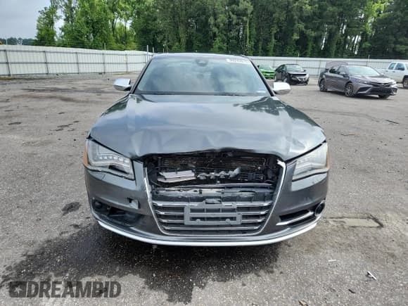 ✅ 2013 Audi S8 • VIN: WAUD2AFD4DN033570 • Lot: 59245015. Listed on Copart with 147,381 mi. Free auction sales archive from the USA and detailed vehicle history report at DreamBid. Image 5.