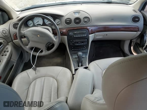 ✅ 2003 Chrysler 300M M • VIN: 2C3HE66G93H529754 • Lot: 60244985. Wystawiony na Copart z przebiegiem Nie podano. Bezpłatny archiwum sprzedaży aukcyjnych z USA i szczegółowy raport historii pojazdu na DreamBid. Zdjęcie 8.