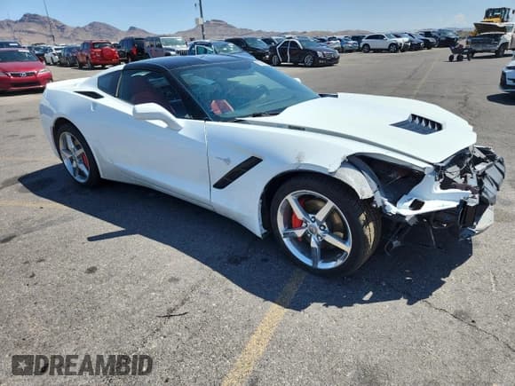 ✅ 2015 Chevrolet Corvette 1LT • VIN: 1G1YA2D73F5104585 • Lot: 59790745. Wystawiony na Copart z przebiegiem Nie podano. Bezpłatny archiwum sprzedaży aukcyjnych z USA i szczegółowy raport historii pojazdu na DreamBid. Zdjęcie 4.