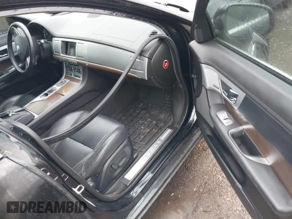 ✅ 2013 Jaguar XF V6 AWD • VIN: SAJWJ0EF6D8S74896 • Lot: 37918829. Listed on IAAI with Not provided. Free auction sales archive from the USA and detailed vehicle history report at DreamBid. Image 5.