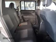 ✅ 2015 Jeep Patriot Altitude • VIN: 1C4NJRBB2FD135987 • Lot: 91443265. Wystawiony na Copart z przebiegiem 165 922 mil. Bezpłatny archiwum sprzedaży aukcyjnych z USA i szczegółowy raport historii pojazdu na DreamBid. Zdjęcie 10.