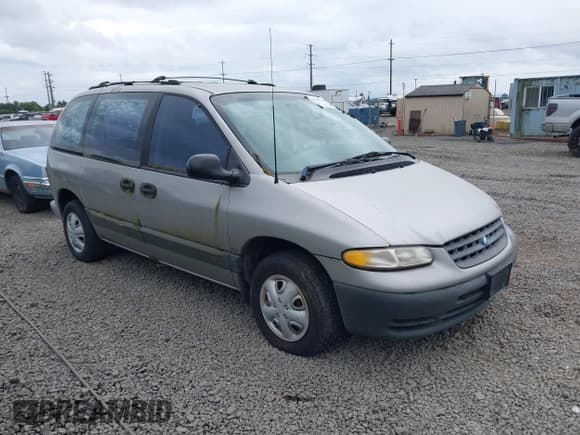 ✅ 1996 Plymouth Voyager SE • VIN: 2P4GP4535TR549431 • Лот: 42531734. Опубликован ранее на IAAI с пробегом 131 014 миль. Бесплатный доступ к архиву аукционных продаж из США и подробный отчёт об истории автомобиля на DreamBid. Изображение 1.