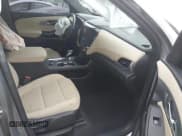 ✅ 2023 Chevrolet Traverse LS • VIN: 1GNERFKW7PJ184445 • Lot: 43142536. Wystawiony na IAAI z przebiegiem 56 715 mil. Bezpłatny archiwum sprzedaży aukcyjnych z USA i szczegółowy raport historii pojazdu na DreamBid. Zdjęcie 5.