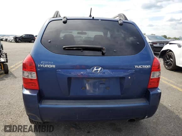 2008 Hyundai Tucson GLS with VIN KM8JM12B18U810556, listed as a Copart auction lot 80983185 with 147,946 mi miles and Clean title. Bid and sale history available at DreamBid. Image 6.