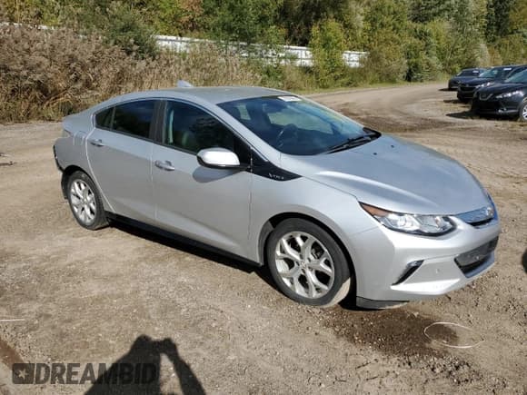 ✅ 2017 Chevrolet Volt Premier • VIN: 1G1RB6S55HU111329 • Lot: 70519093. Wystawiony na Copart z przebiegiem 121 047 mil. Bezpłatny archiwum sprzedaży aukcyjnych z USA i szczegółowy raport historii pojazdu na DreamBid. Zdjęcie 4.