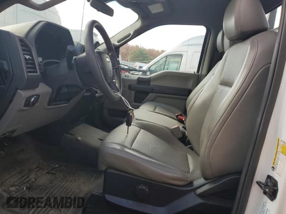 ✅ 2022 Ford F-250 XL • VIN: 1FTBF2B65NEG17070 • Lot: 91765965. Wystawiony na Copart z przebiegiem 18 632 mil. Bezpłatny archiwum sprzedaży aukcyjnych z USA i szczegółowy raport historii pojazdu na DreamBid. Zdjęcie 7.