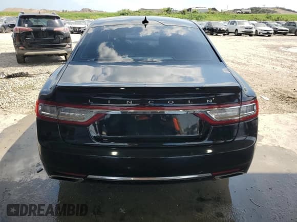 ✅ 2019 Lincoln Continental Select • VIN: 1LN6L9SK0K5611264 • Lot: 52401395. Listed on Copart with 18,310 mi. Free auction sales archive from the USA and detailed vehicle history report at DreamBid. Image 6.
