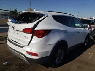 ✅ 2017 Hyundai Santa Fe 2.4L • VIN: 5NMZUDLB6HH033497 • Лот: 67147212. Опубликован ранее на Copart с пробегом 44 048 миль. Бесплатный доступ к архиву аукционных продаж из США и подробный отчёт об истории автомобиля на DreamBid. Изображение 4.