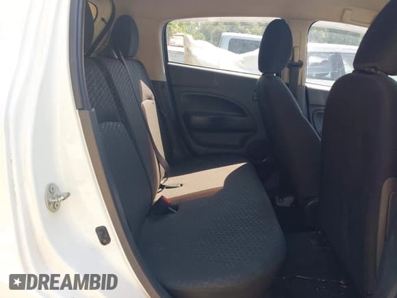 ✅ 2015 Mitsubishi Mirage DE • VIN: ML32A3HJ8FH057077 • Лот: 42913049. Опубликован ранее на IAAI с пробегом 126 417 миль. Бесплатный доступ к архиву аукционных продаж из США и подробный отчёт об истории автомобиля на DreamBid. Изображение 8.