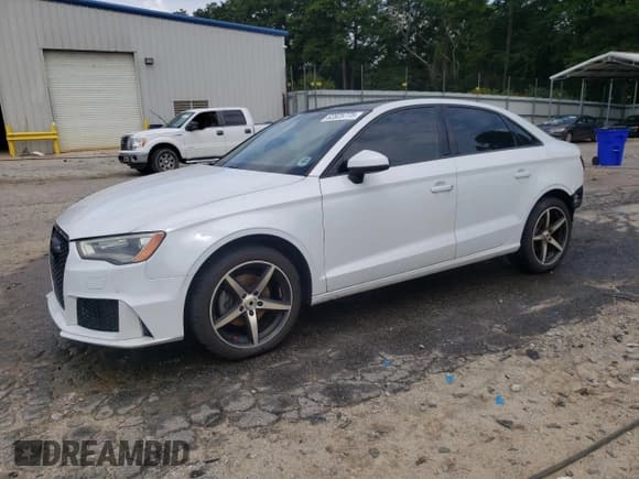 ✅ 2015 Audi A3 Premium • VIN: WAUAJGFF6F1032389 • Lot: 62825775. Listed on Copart with 180,627 mi. Free auction sales archive from the USA and detailed vehicle history report at DreamBid. Image 1.