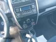 ✅ 2015 Nissan Note S • VIN: 3N1CE2CP4FL438201 • Lot: 41258138. Wystawiony na IAAI z przebiegiem 143 463 mil. Bezpłatny archiwum sprzedaży aukcyjnych z USA i szczegółowy raport historii pojazdu na DreamBid. Zdjęcie 11.