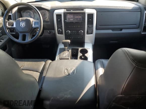 ✅ 2009 Dodge 1500 Laramie • VIN: 1D3HV13T19S814120 • Lot: 59569945. Wystawiony na Copart z przebiegiem 355 443 mil. Bezpłatny archiwum sprzedaży aukcyjnych z USA i szczegółowy raport historii pojazdu na DreamBid. Zdjęcie 8.