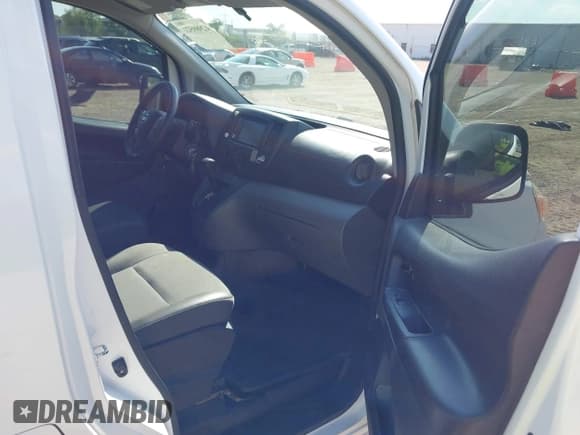 ✅ 2020 Nissan NV200 S • VIN: 3N6CM0KN9LK696488 • Лот: 42989521. Опубликован ранее на IAAI с пробегом 125 292 миль. Бесплатный доступ к архиву аукционных продаж из США и подробный отчёт об истории автомобиля на DreamBid. Изображение 5.