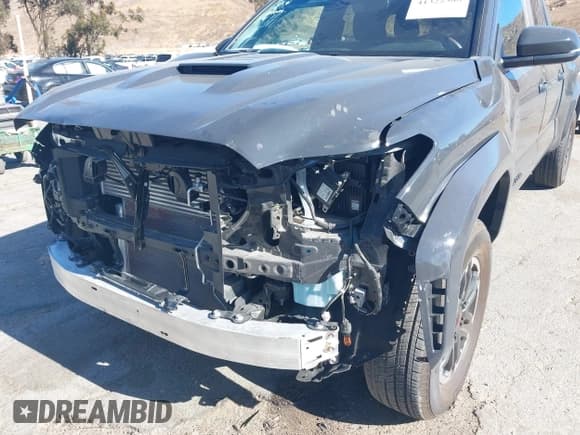 ✅ 2024 Toyota Tacoma SR5 • VIN: 3TMLB5FN3RM001404 • Лот: 41322388. Опубликован ранее на IAAI с пробегом 8 319 миль. Бесплатный доступ к архиву аукционных продаж из США и подробный отчёт об истории автомобиля на DreamBid. Изображение 6.