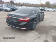✅ 2017 Honda Accord EX-L • VIN: 1HGCR3F89HA009515 • Лот: 43672398. Опубликован ранее на IAAI с пробегом 126 385 миль. Бесплатный доступ к архиву аукционных продаж из США и подробный отчёт об истории автомобиля на DreamBid. Изображение 4.
