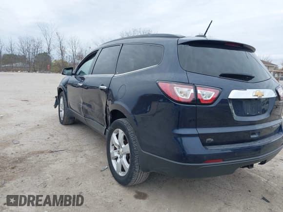 ✅ 2016 Chevrolet Traverse LT • VIN: 1GNKRGKD7GJ332374 • Lot: 43599056. Wystawiony na IAAI z przebiegiem 126 237 mil. Bezpłatny archiwum sprzedaży aukcyjnych z USA i szczegółowy raport historii pojazdu na DreamBid. Zdjęcie 3.