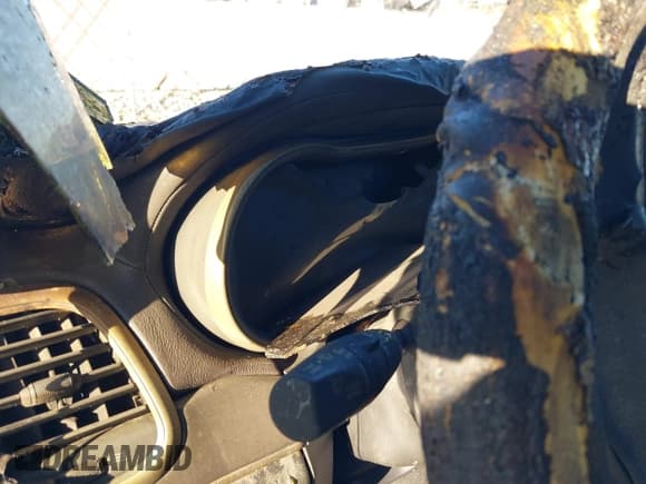 ✅ 2015 Jeep Grand Cherokee Overland • VIN: 1C4RJFCM5FC876334 • Lot: 40549003. Listed on IAAI with 147,986 mi. Free auction sales archive from the USA and detailed vehicle history report at DreamBid. Image 7.