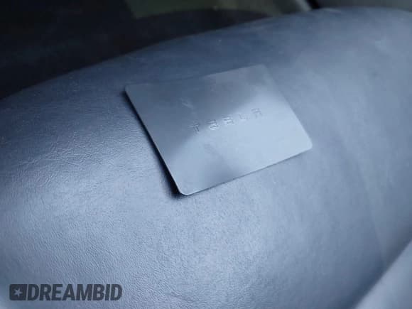 ✅ 2019 Tesla Model 3 Mid Range • VIN: 5YJ3E1EA7KF396485 • Lot: 41999619. Wystawiony na IAAI z przebiegiem 48 090 mil. Bezpłatny archiwum sprzedaży aukcyjnych z USA i szczegółowy raport historii pojazdu na DreamBid. Zdjęcie 11.