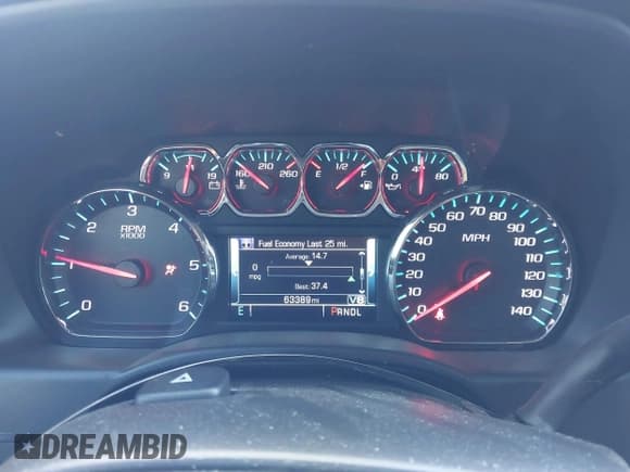 ✅ 2018 Chevrolet Silverado 1500 LT • VIN: 3GCPCREC9JG613213 • Lot: 43462577. Wystawiony na IAAI z przebiegiem 63 389 mil. Bezpłatny archiwum sprzedaży aukcyjnych z USA i szczegółowy raport historii pojazdu na DreamBid. Zdjęcie 7.