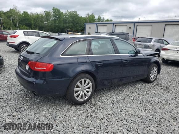 ✅ 2011 Audi A4 Premium Plus • VIN: WAUWFAFL3BA079741 • Лот: 61213815. Опубликован ранее на Copart с пробегом 121 731 миль. Бесплатный доступ к архиву аукционных продаж из США и подробный отчёт об истории автомобиля на DreamBid. Изображение 3.