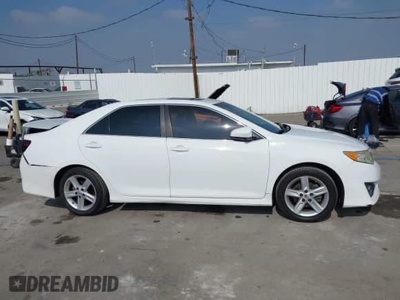 ✅ 2012 Toyota Camry SE • VIN: 4T1BF1FK3CU160646 • Lot: 43551361. Wystawiony na IAAI z przebiegiem 163 740 mil. Bezpłatny archiwum sprzedaży aukcyjnych z USA i szczegółowy raport historii pojazdu na DreamBid. Zdjęcie 13.