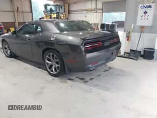 2017 Dodge Challenger SXT Plus z VIN 2C3CDZAG5HH535967, wystawiony jako IAAI lot #42933325 z przebiegiem 165 260 mil mil oraz . Historia ofert i sprzedaży dostępna na DreamBid. Obrazek 3.