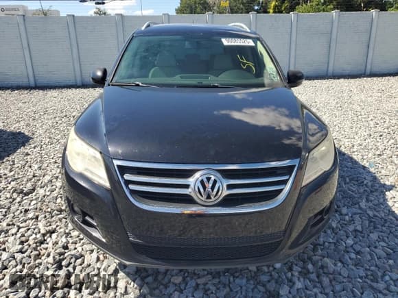 ✅ 2011 Volkswagen Tiguan S • VIN: WVGAV7AX7BW526793 • Lot: 90085525. Listed on Copart with 135,514 mi. Free auction sales archive from the USA and detailed vehicle history report at DreamBid. Image 5.