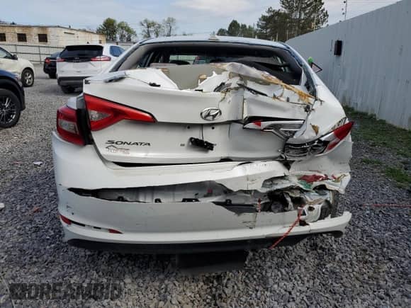 2016 Hyundai Sonata SE z VIN 5NPE24AF5GH403642, wystawiony jako Copart lot #55575015 z przebiegiem 147 462 mil mil oraz Szkoda całkowita • Salvage title. Historia ofert i sprzedaży dostępna na DreamBid. Obrazek 6.