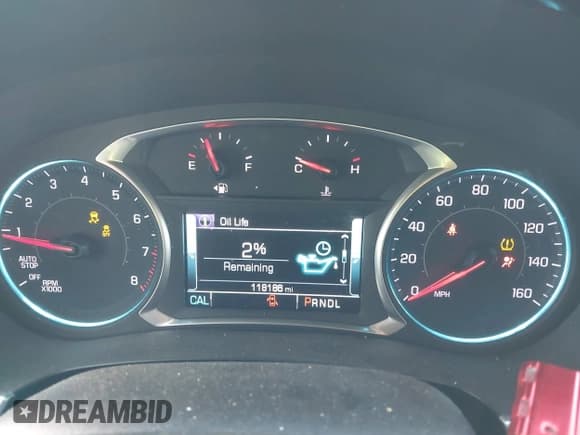 ✅ 2019 Chevrolet Traverse LT Cloth • VIN: 1GNERGKW3KJ116335 • Lot: 43729866. Wystawiony na IAAI z przebiegiem 118 186 mil. Bezpłatny archiwum sprzedaży aukcyjnych z USA i szczegółowy raport historii pojazdu na DreamBid. Zdjęcie 7.